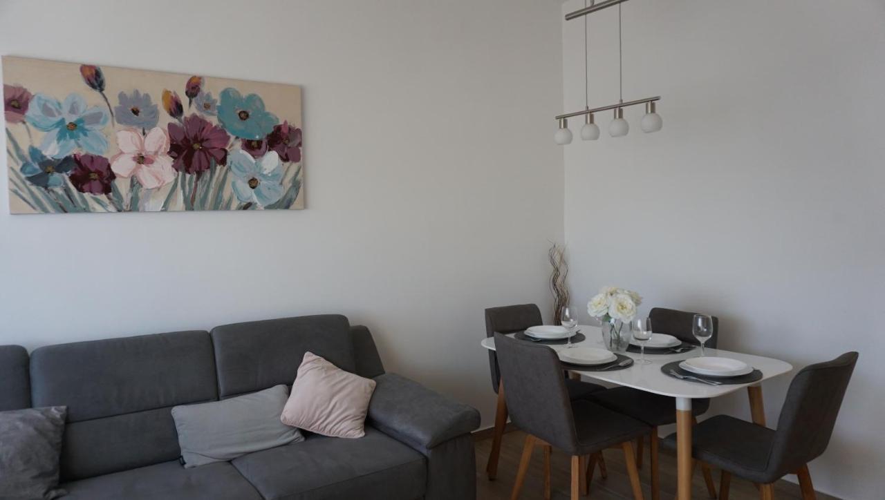 Apartman Luka Пула Экстерьер фото