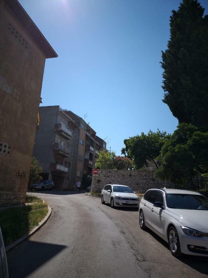 Apartman Luka Пула Экстерьер фото